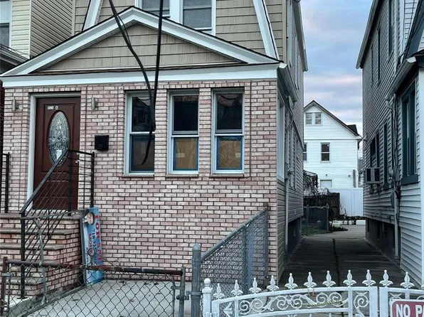 95-26 125th Street #A, Richmond Hill, NY 11418