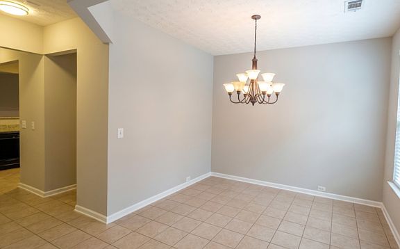 5th image of 1426 Penhurst Dr