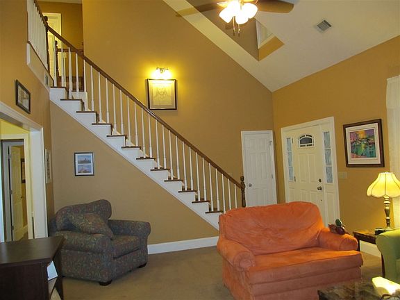 5th image of 105 Covey Run Dr