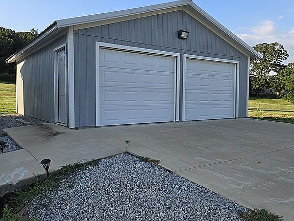 2nd image of 233 State Highway 115