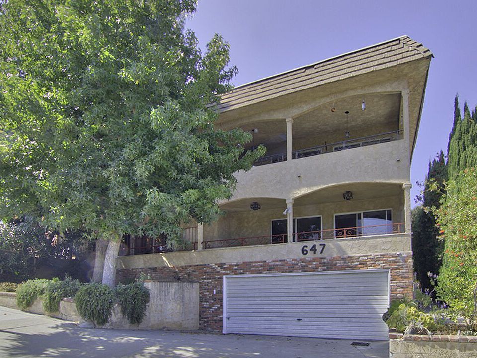 2nd image of 647 Hill St #2