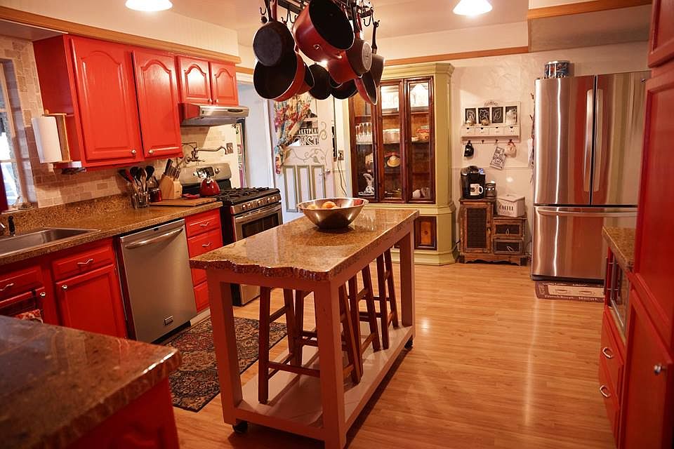 1st image of 1416 W Orchard Ln