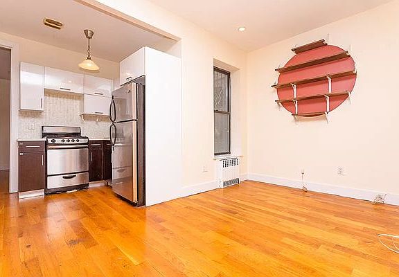 5th image of 1058 Bergen St #3FR