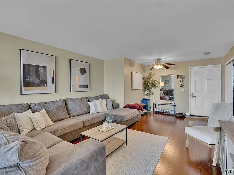 200 Lakefront Blvd #303 — Photo 8