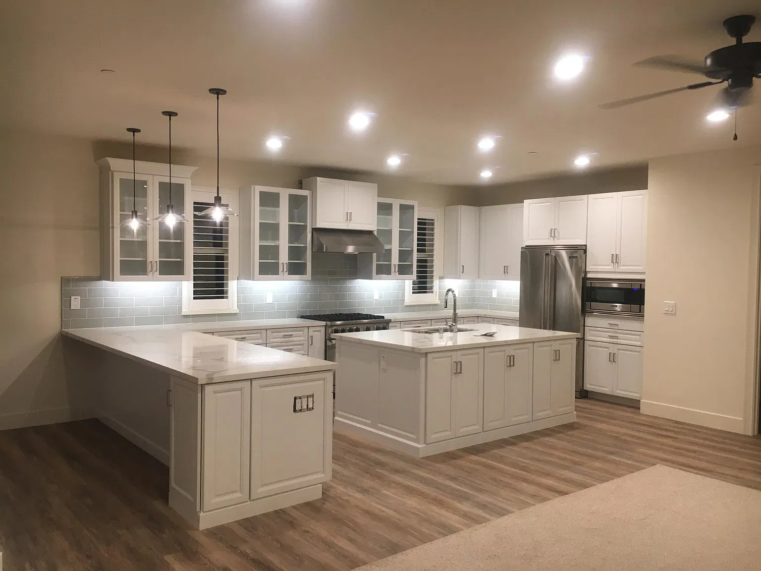 3 bed, 2000 sqft, $5,000 — Photo 3