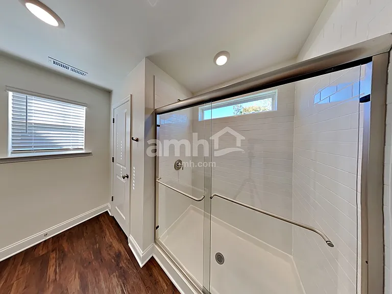 555 Rivermist Dr — Photo 19