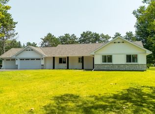 6454 Donnybrook Cir, North Branch, MN 55056