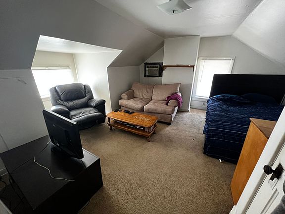 4th image of 111 Glen Ave APT 3