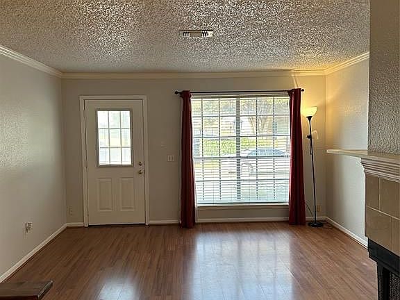 2nd image of 2810 Grants Lake Blvd