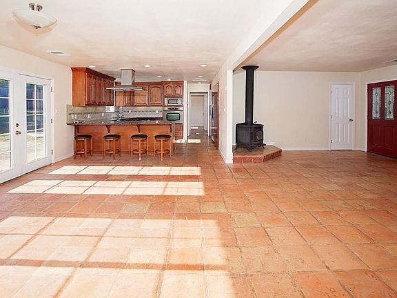 5th image of 1480 Oakleaf Dr
