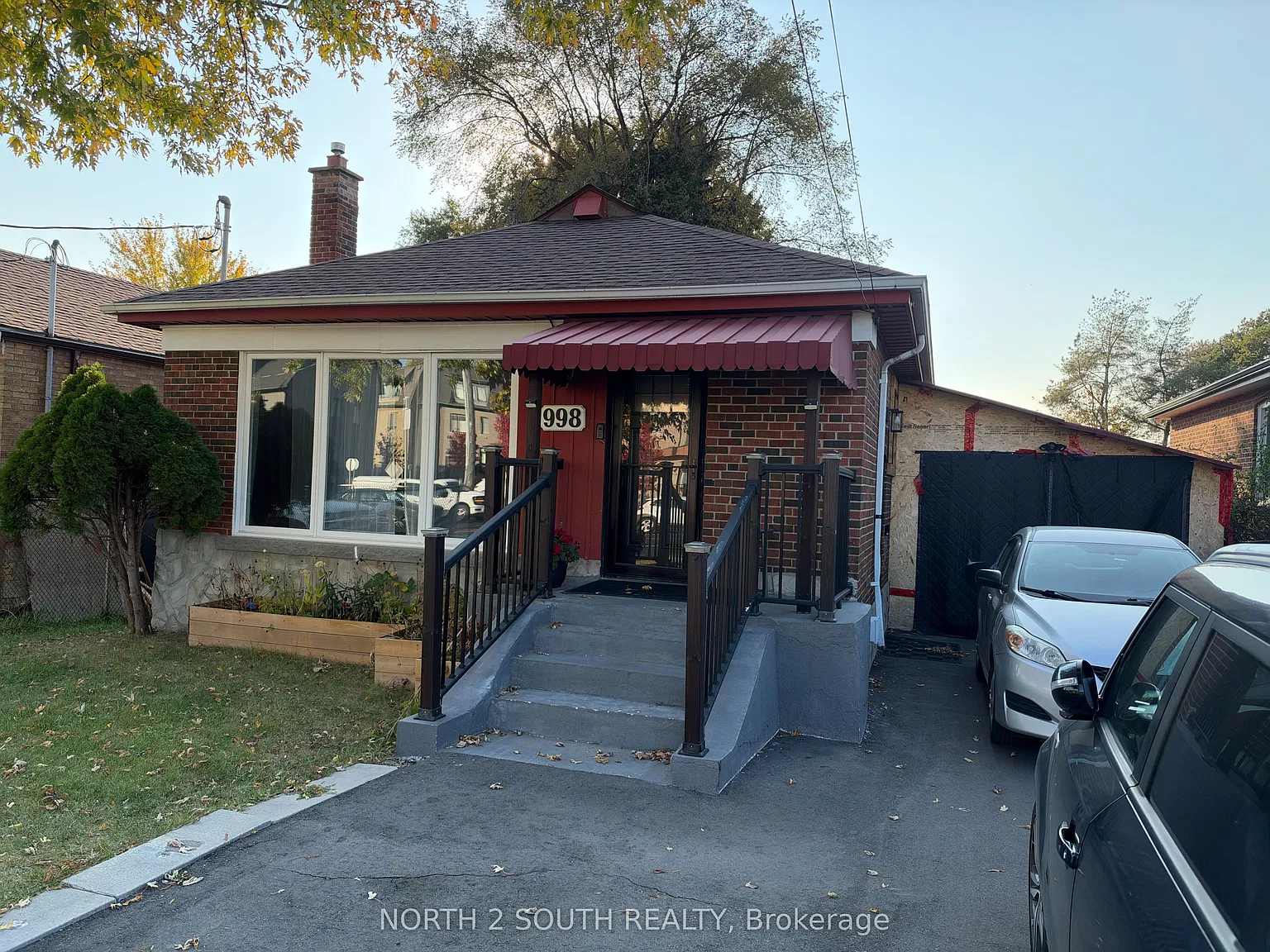 3 bed, $2,200 — Photo 2