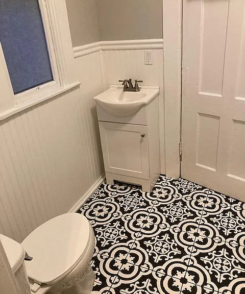 2239 N Clarkson St — Photo 10