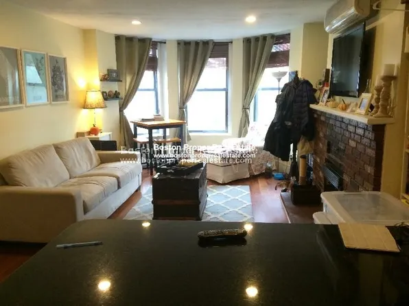 497 Beacon St APT 01, Boston, MA 02215
