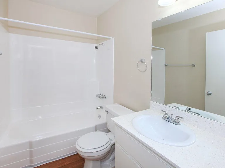 Anza Oaks Apartments — Photo 45