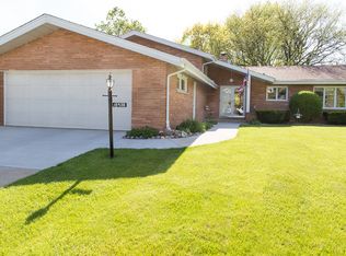 18938 Carson Dr, Homewood, IL 60430