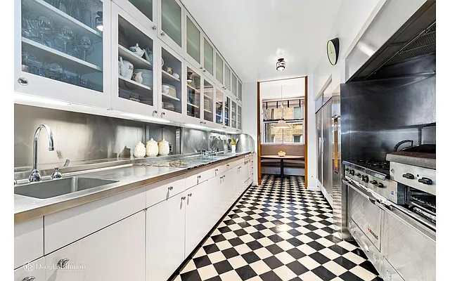 Sold by Douglas Elliman | media 7