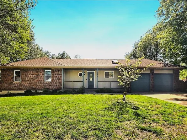 700 Lark St, Raymore, MO 64083