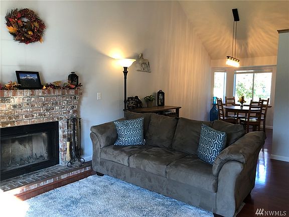 5th image of 16019 92nd Avenue Ct E