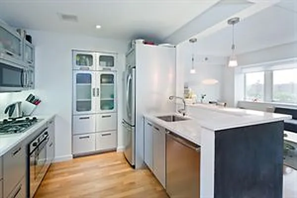 Sold by Douglas Elliman | media 15