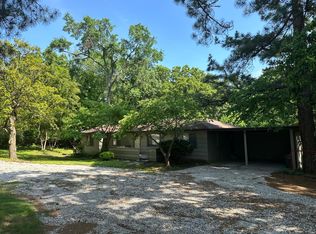 1655 W Markham Rd, Fayetteville, AR 72701