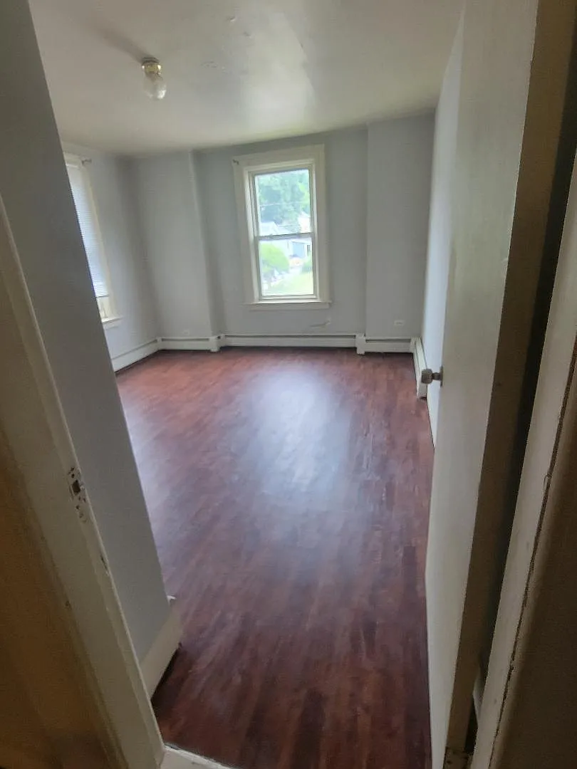 1 bed, 800 sqft, $1,225 — Photo 4