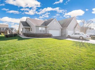 25661 S Bridle Path, Channahon, IL 60410