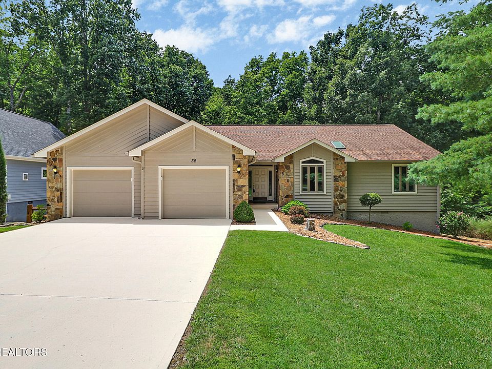 1st image of 35 Pineridge Ct