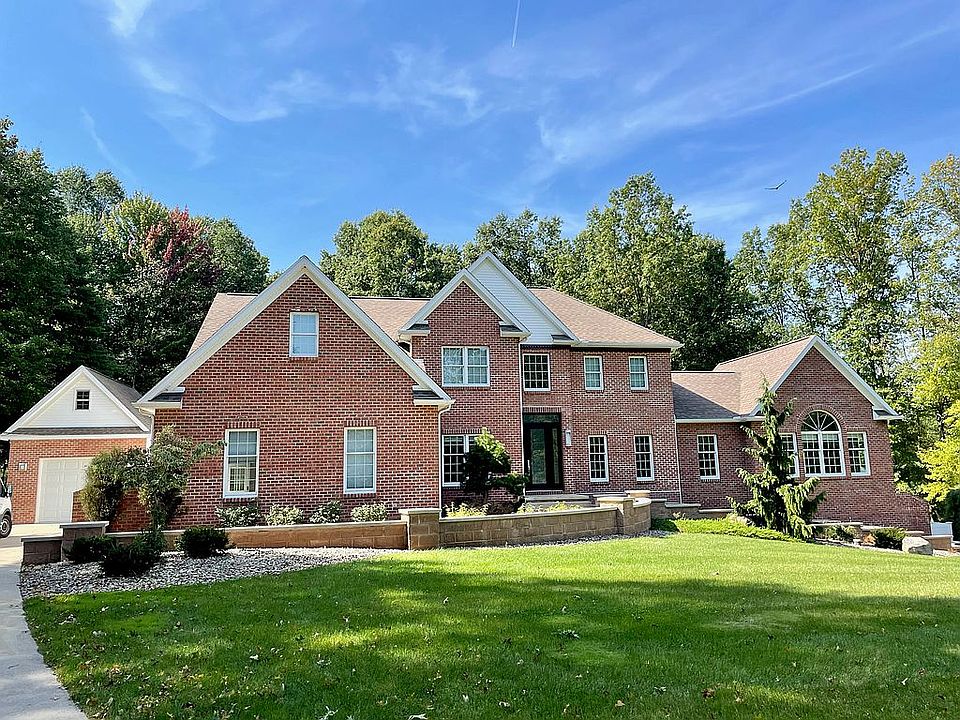 1st image of 6740 Pheasant Run Dr