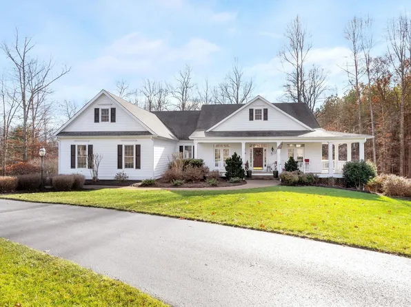 6340 Indian Ridge Dr, Earlysville, VA 22936