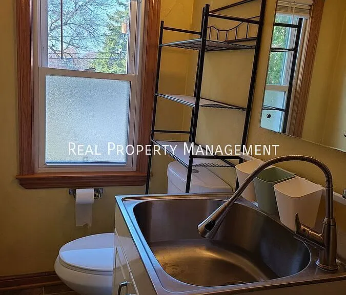 7732 W Mount Vernon Ave — Photo 9