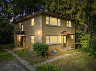 1007 N 124th St, Elm Grove, WI 53122