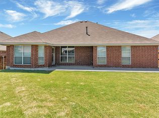 10132 Red Bluff Ln, Fort Worth, TX 76177