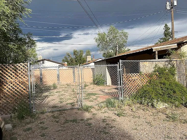 Vassar Dr SE, Albuquerque — Photo 1