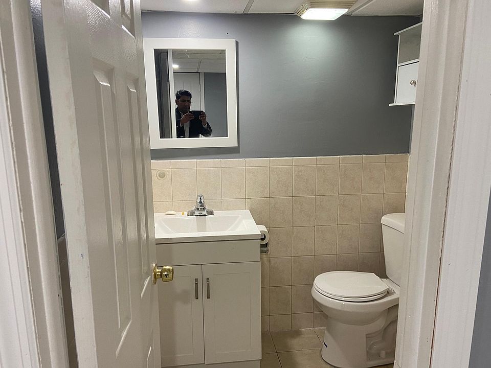 15 Rottkamp St Valley Stream NY Zillow