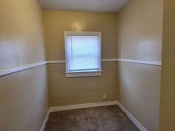 2nd image of 222 N Pershing Ave