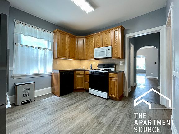 2nd image of 2617 N Albany Ave APT 2