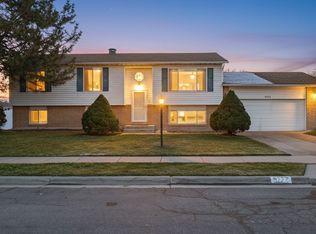 8772 S Midvalley Dr, West Jordan, UT 84088