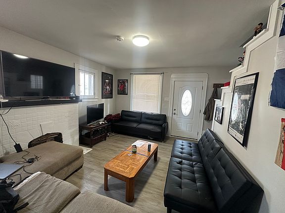 4th image of 2225 Stratford Ave