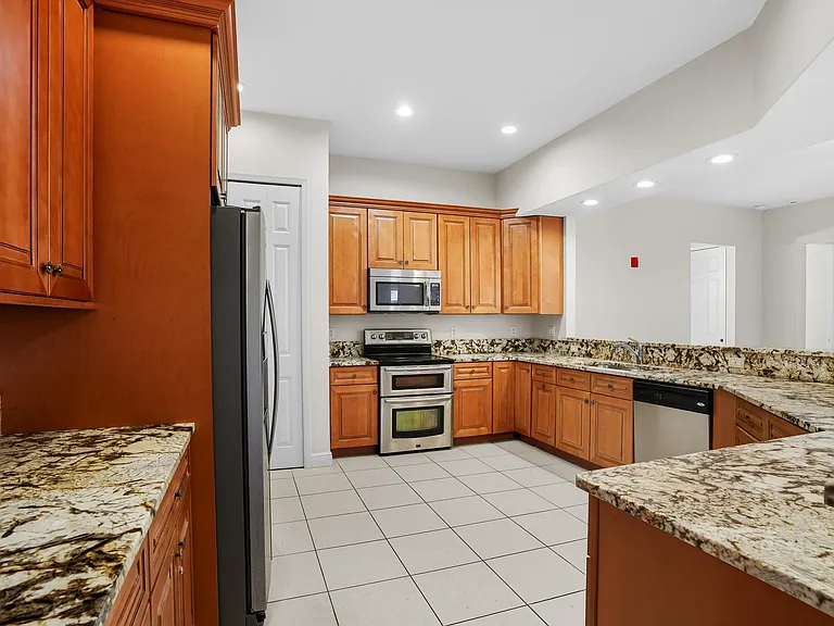 1092 SW Majorca Ave — Photo 20