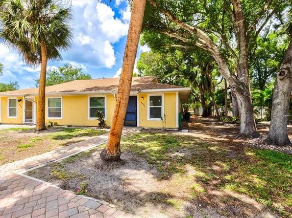 4631 Summerwind Dr #16, Sarasota, FL 34234