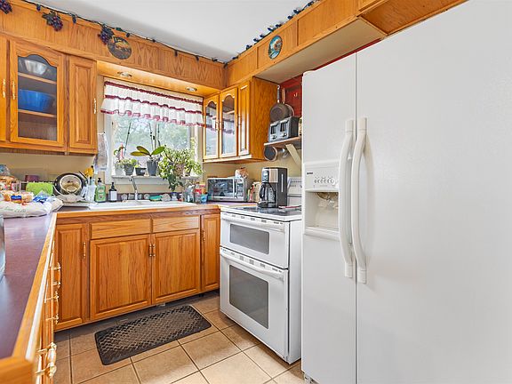 4th image of 18W107 14th St