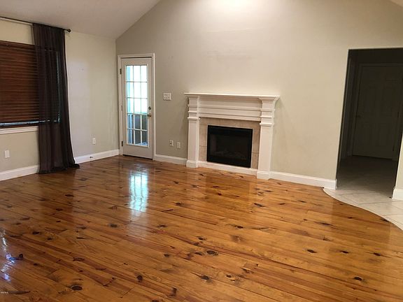 5th image of 518 Royal Oak Dr