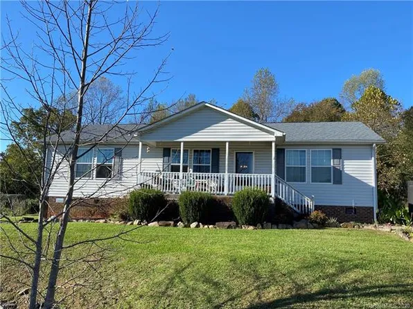 1018 Canada Dr, Dallas, NC 28034