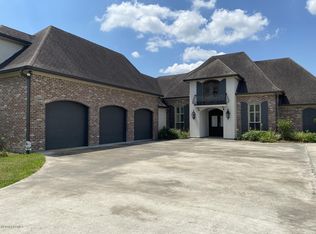 703 Chevalier Blvd, Lafayette, LA 70503