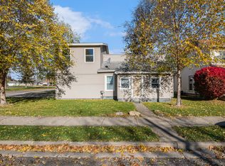 521 Spring St SE, Lowell, MI 49331