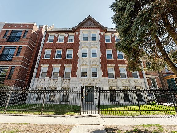 2nd image of 4119 N Kenmore Ave #212-1B