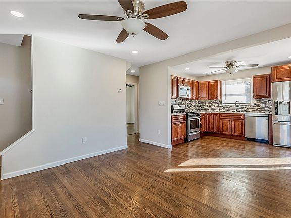 3rd image of 51 Avenue B