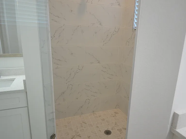5728 Biscayne Ct — Photo 18