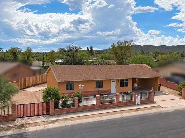 1695 W Calle Guadalajara, Tucson, AZ 85713