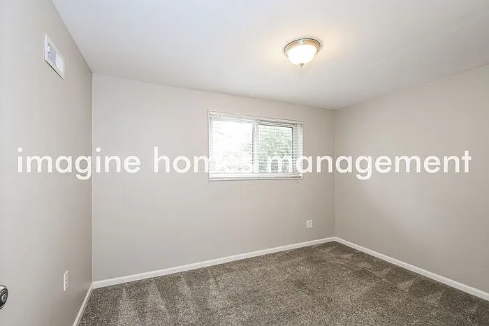11946 Glenvalley Dr — Photo 13
